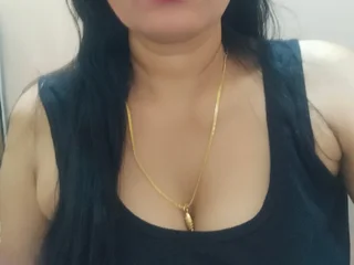 SweetyTara Live Cam