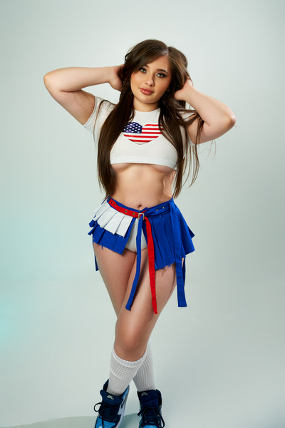 Elisacolevanss Photo