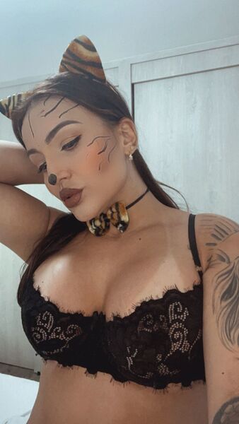 4uhotmichelle26 Photo
