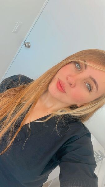 emma199 Photo