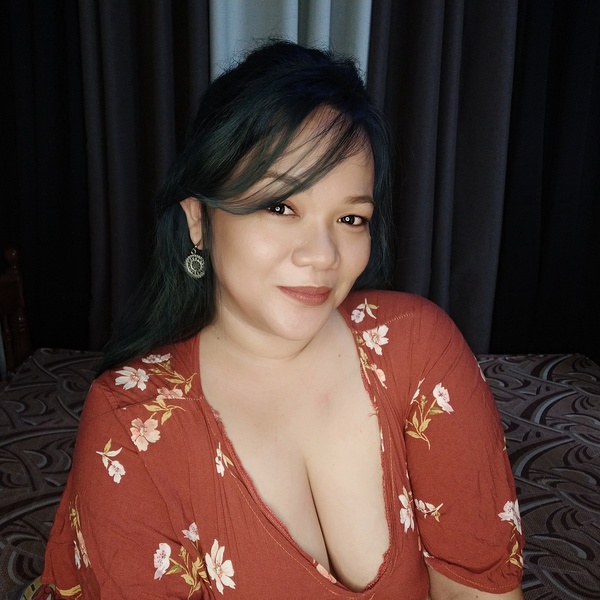 FoXxyCuRvy Photo