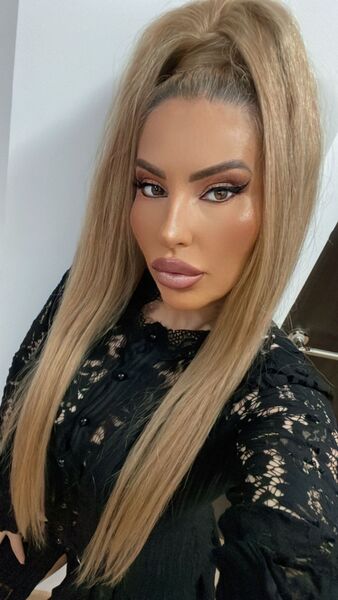 MelissaLaurenCox Photo MelissaLaurenCox Photo