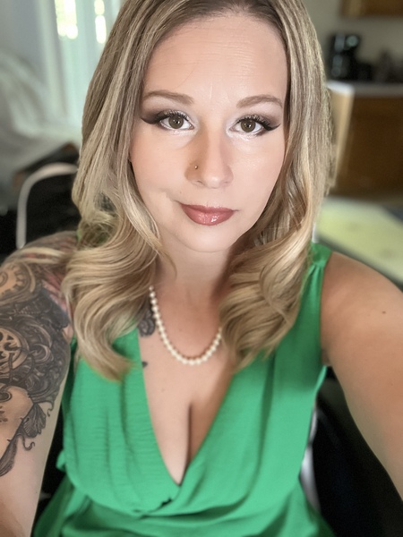 Hottyhousewife18 Photo