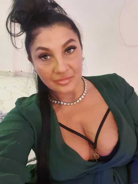 TheOneRoseGoddess Photo