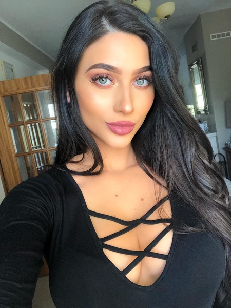 AriaRoseBabestation Photo