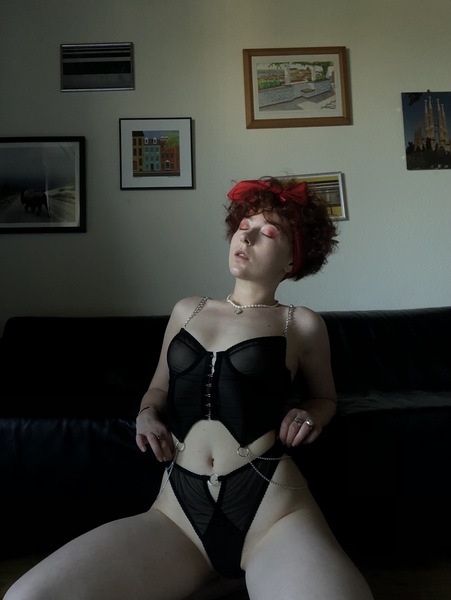 HornyMuse Photo HornyMuse Photo