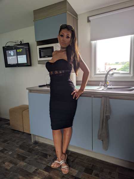 BritishTastyCherryxo Photo