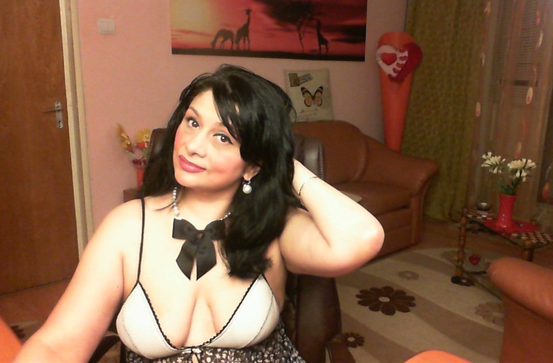 ClassybutNaughty Photo