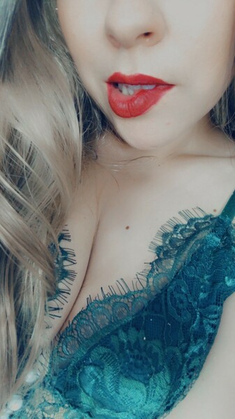 AprilWow Photo AprilWow Photo