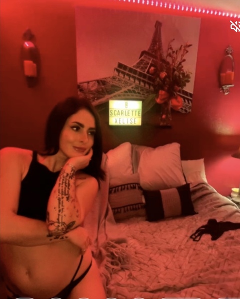 ScarletteXXXRose Photo