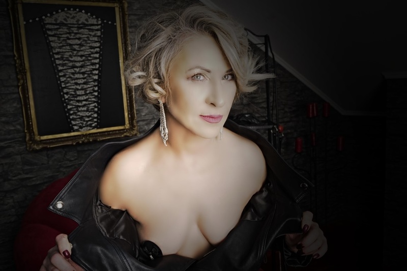 NadiaDom Photo