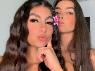 millyxnicoll Live Cam