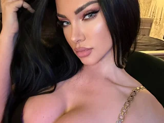 Brooke_Ember Live Cam