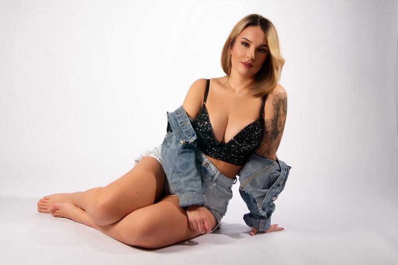 MollyAlone Photo