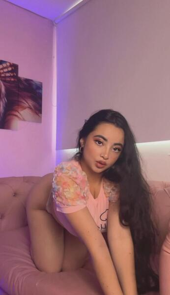 AlisonnWalkerr Photo