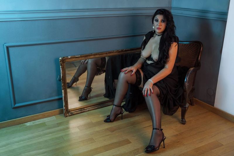 TheOneRoseGoddess Photo