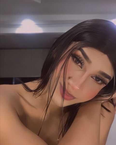 IsabelSexySmile Photo IsabelSexySmile Photo