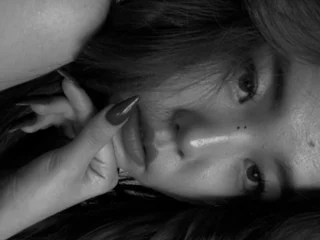 Dollyia Live Cam