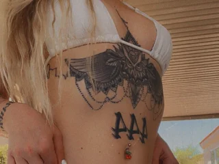 Emiley_Alexander Live Cam