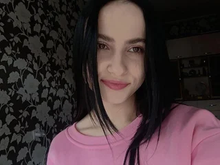 Yeseniaa Live Cam