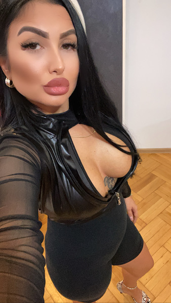 mistress_meryem Photo mistress_meryem Photo