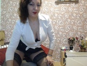 EvelyneFlirtyMilf Photo EvelyneFlirtyMilf Photo