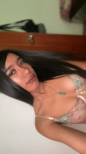 NaslyStone Photo NaslyStone Photo