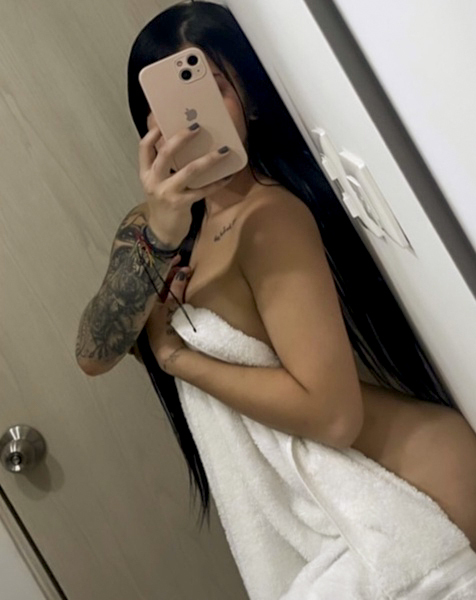 SamanthaEvgeniev Photo SamanthaEvgeniev Photo