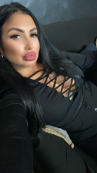 mistress_meryem Photo mistress_meryem Photo