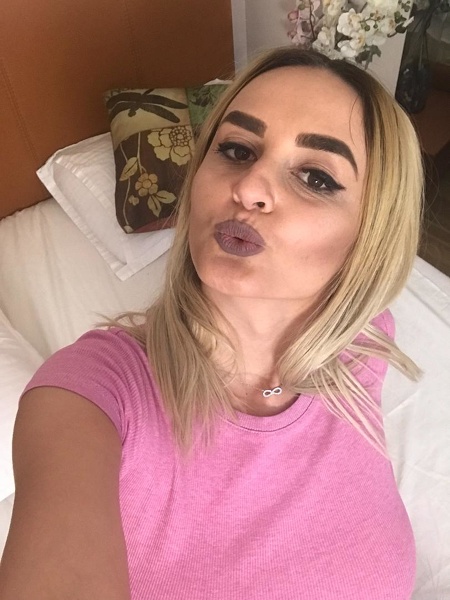 xMEDEEA Photo xMEDEEA Photo