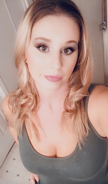 Hottyhousewife18 Photo Hottyhousewife18 Photo