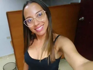 PerlaJohnsonRx Live Cam