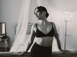 YourMuseOn Live Cam