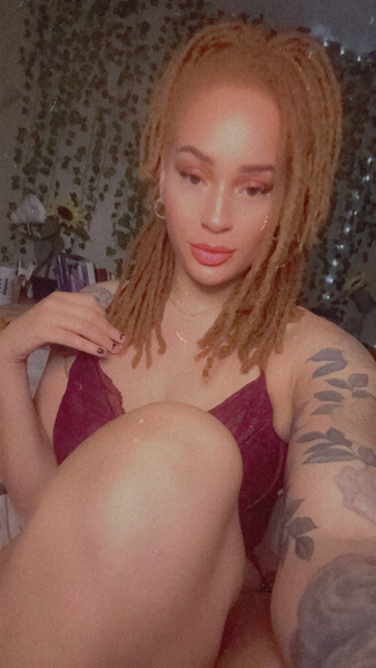 LittleRedBabyyy Photo LittleRedBabyyy Photo