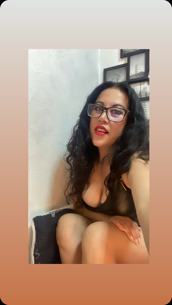 MirandaLatinaLovely Photo