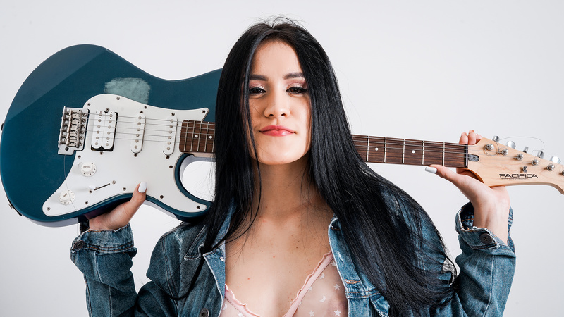SerenaFoxxx Photo