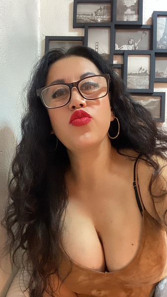 MirandaLatinaLovely Photo