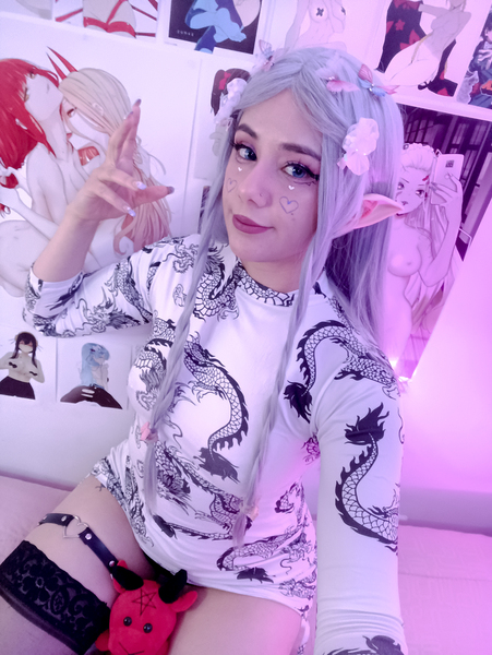HoornyMoon Photo HoornyMoon Photo