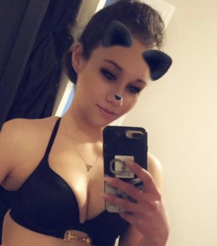 Submissivehotwife Photo