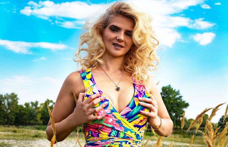 SabrinaSinn Photo