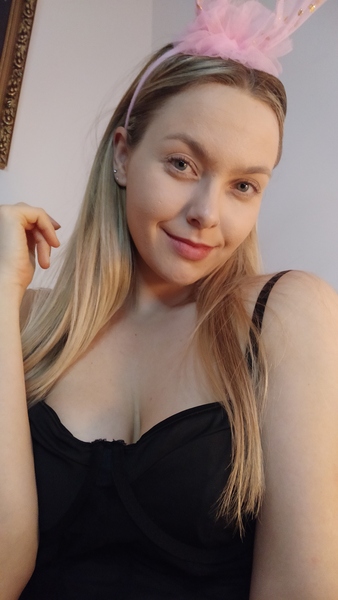 BlondeBeauty978 Photo BlondeBeauty978 Photo