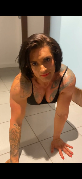 NiceMuscleGirlXZXZ Photo NiceMuscleGirlXZXZ Photo