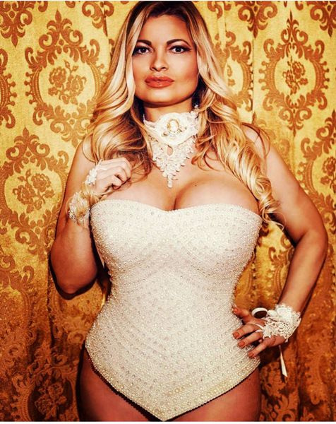 LisaVonTease Photo