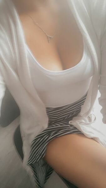 Submissivehotwife Photo