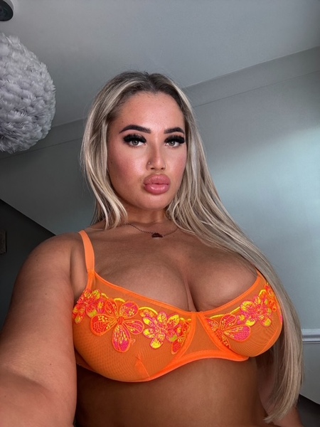 Bigboobzbarbixo Photo Bigboobzbarbixo Photo
