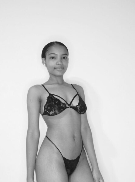 NayaBenely Photo NayaBenely Photo