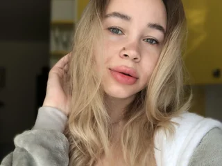 CaramellCandy Live Cam