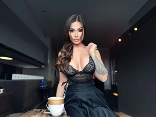 CurlyAmeli Live Cam