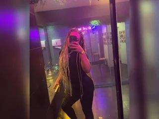 ExoticCarina Live Cam