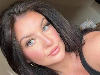 LolaRose410 Live Cam